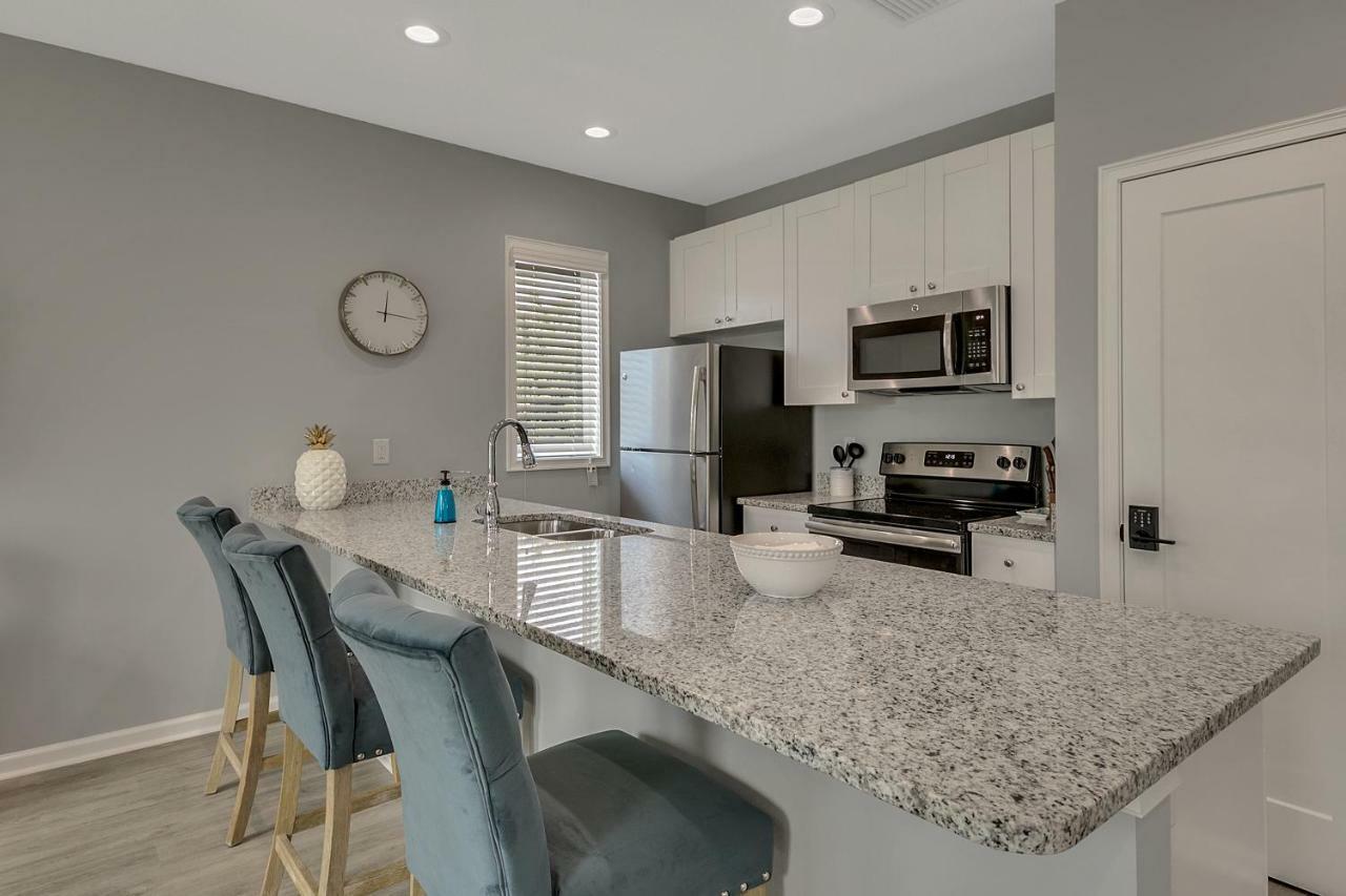 New 3/2 Duplex Minutes From Heart Of Tampa -Unit B Apartment Exterior photo