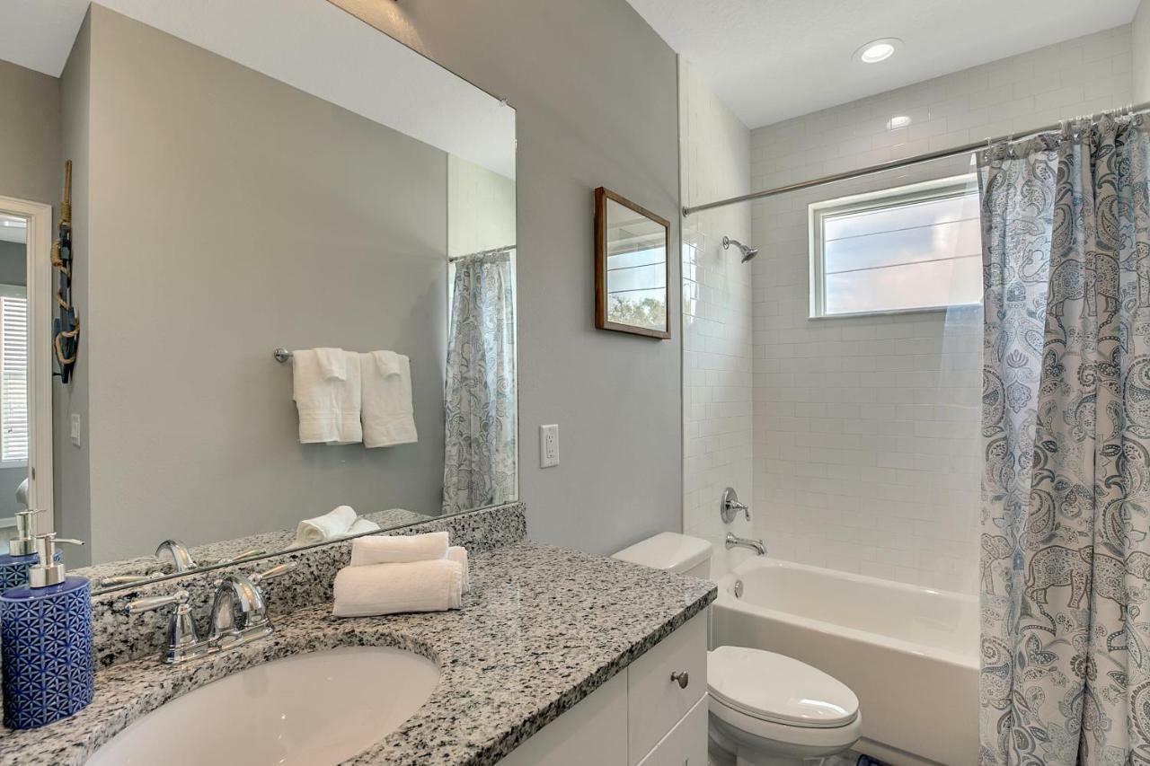 New 3/2 Duplex Minutes From Heart Of Tampa -Unit B Apartment Exterior photo